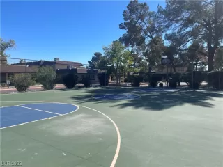 Photo #3: 2536540 Listing