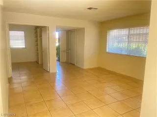 Photo #4: 2536540 Listing