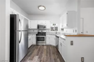 Photo #5: 2536568 Listing 
