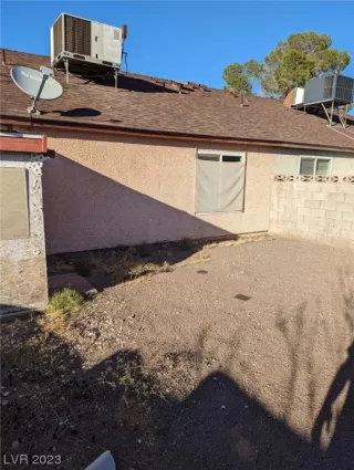 Photo #4: 2536571 Listing