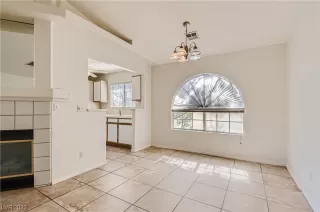 Photo #3: 2536575 Listing 