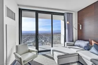 Photo #6: 2536620 Listing