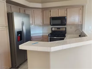Photo #1: 2536650 Listing 