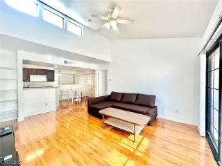 Photo #4: 2536654 Listing 