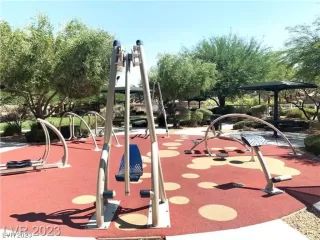 Photo #1: 2536655 Listing