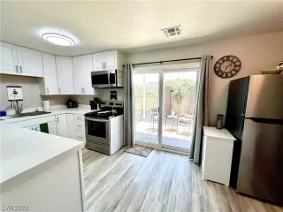 Photo #6: 2536661 Listing 