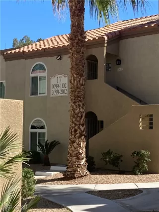 Photo #6: 2536682 Listing