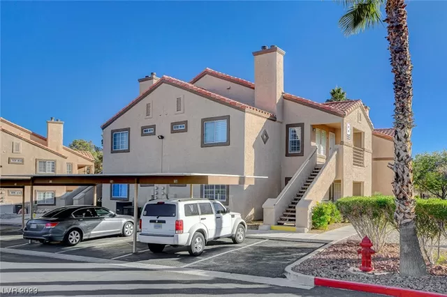 MLS: 2536702 Condo For Sale