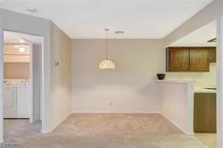 Photo #6: 2536702 Listing