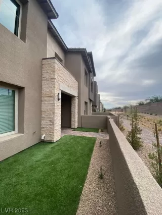 Photo #3: 2536719 Listing 