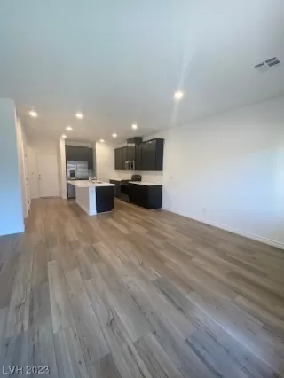Photo #5: 2536719 Listing 