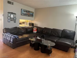 Photo #4: 2536791 Listing 