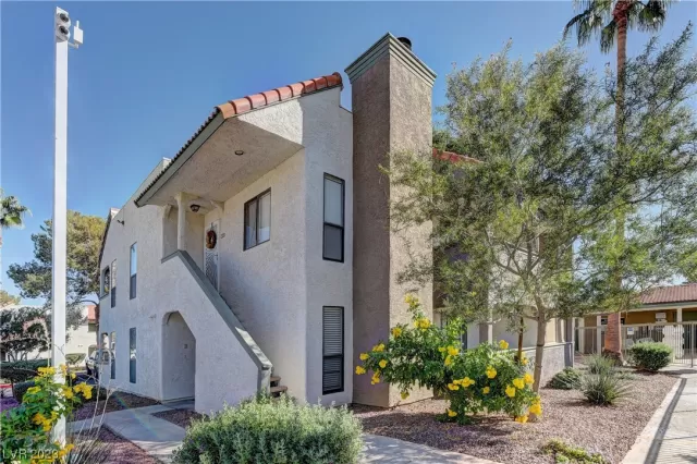 MLS: 2536796 Condo For Sale