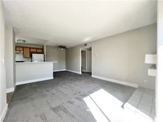 Photo #2: 2536801 Listing 