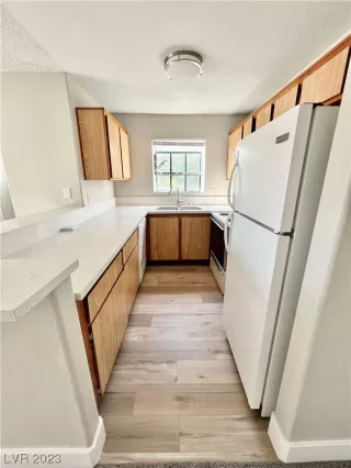 Photo #6: 2536801 Listing 