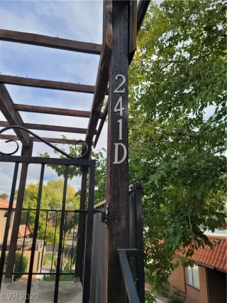 Photo #3: 2536810 Listing 