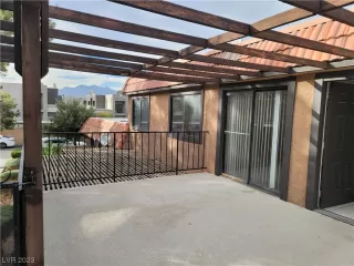 Photo #4: 2536810 Listing 