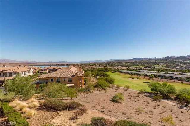 MLS: 2536844 Condo For Sale