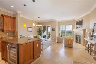 Photo #2: 2536844 Listing