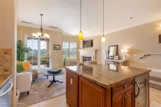 Photo #5: 2536844 Listing