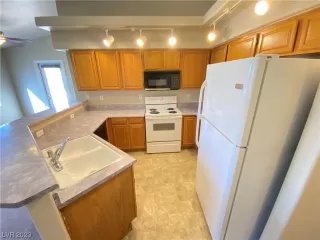 Photo #6: 2536854 Listing 