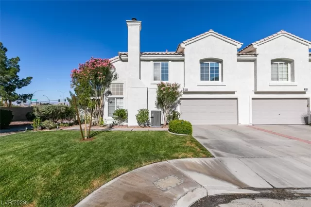 MLS: 2536866 Condo For Sale