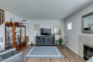 Photo #2: 2536866 Listing