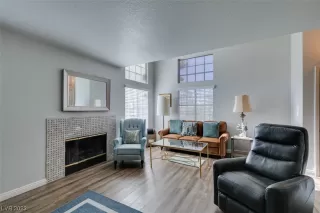 Photo #4: 2536866 Listing