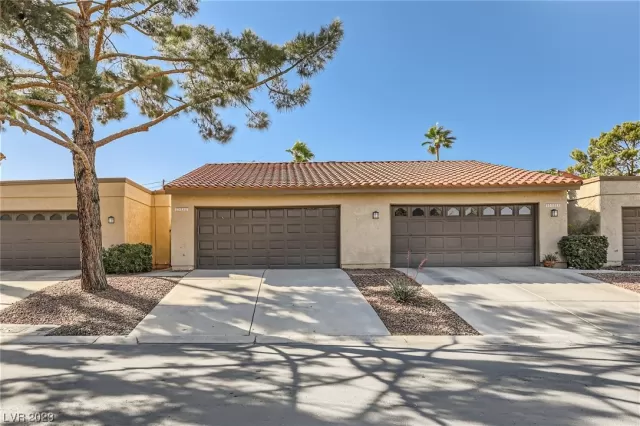 MLS: 2536867 Condo For Sale