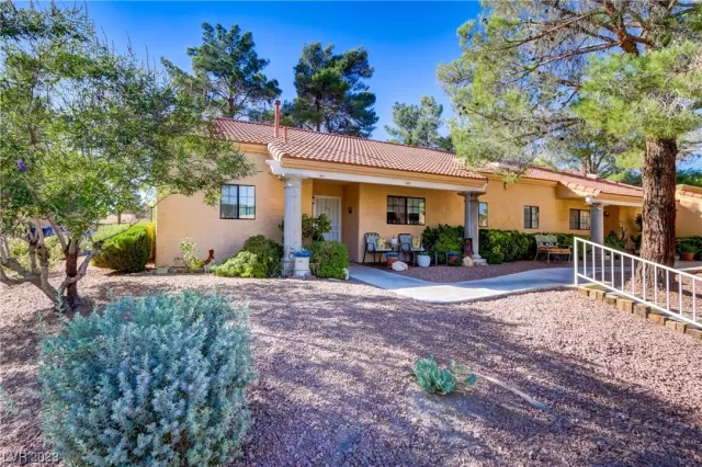 MLS: 2536871 Condo For Sale