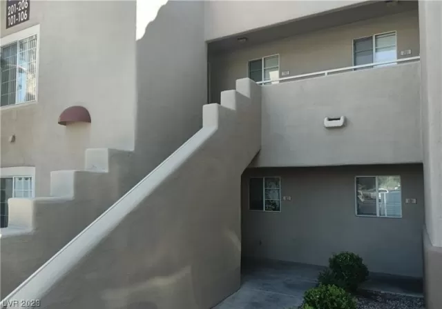 MLS: 2536894 Condo For Sale