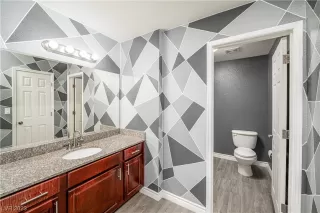 Photo #2: 2536924 Listing 