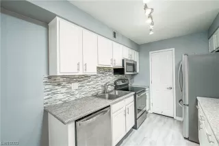 Photo #5: 2536924 Listing 