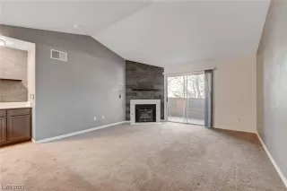 Photo #3: 2536945 Listing