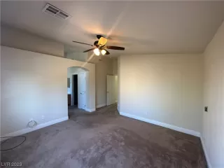 Photo #5: 2536951 Listing 