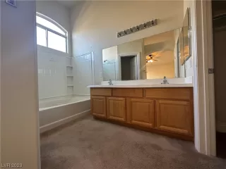 Photo #6: 2536951 Listing 