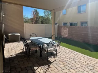 Photo #4: 2536972 Listing 