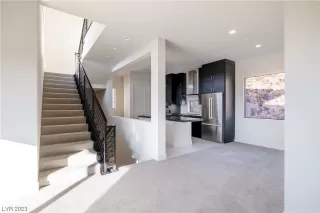 Photo #4: 2536979 Listing 