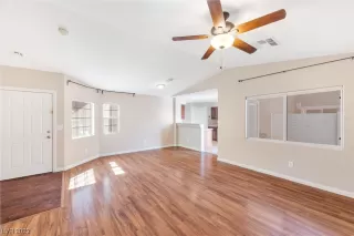 Photo #3: 2537028 Listing 