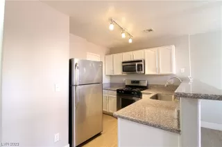 Photo #3: 2537045 Listing 