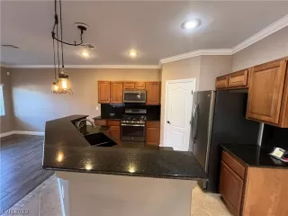 Photo #5: 2537074 Listing 