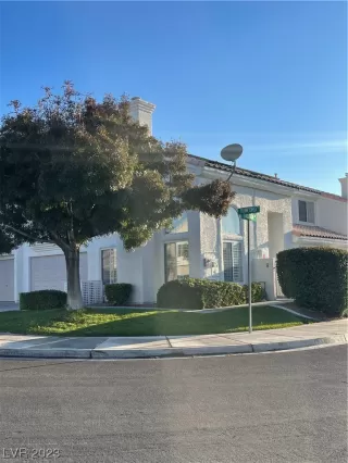 Photo #1: 2537141 Listing 