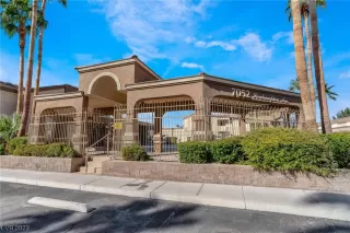 Photo #6: 2537200 Listing