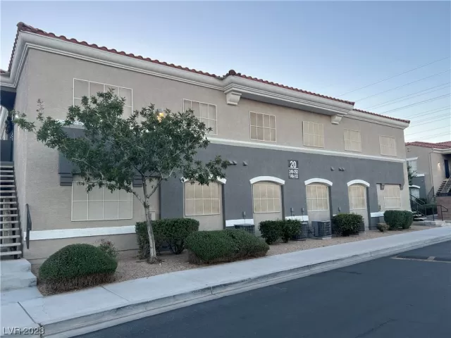 MLS: 2537223 Condo For Sale