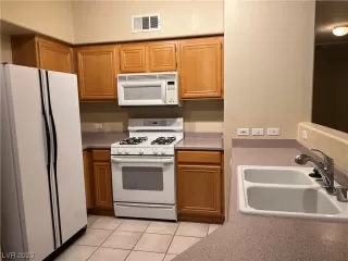 Photo #3: 2537223 Listing 