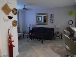 Photo #4: 2537239 Listing 