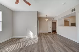 Photo #4: 2537260 Listing