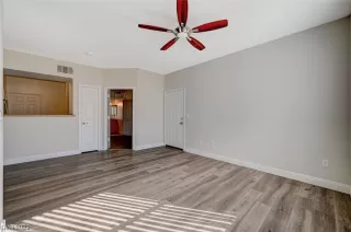 Photo #6: 2537260 Listing