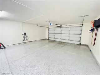 Photo #5: 2537291 Listing 