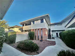 Photo #1: 2537305 Listing